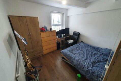First floor middle b