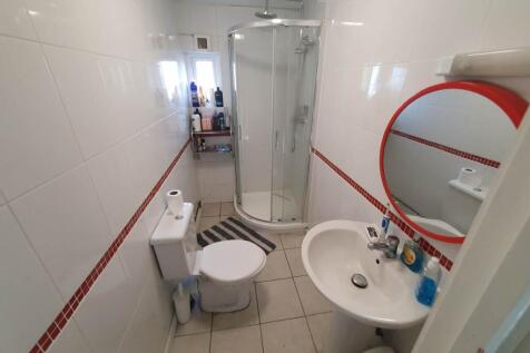 Top floor bathroom (