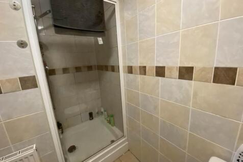 Ground Floor Shower