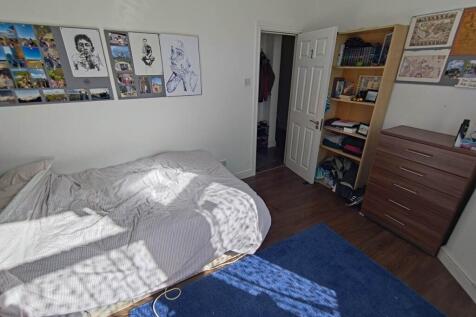 Room 1 (2)