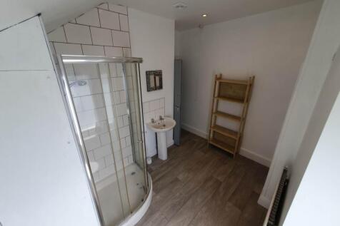 First floor shower r