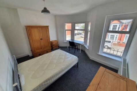 First Floor Front Be