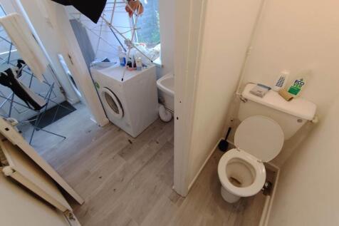 Utility area &amp; groun