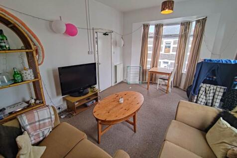Living room (2)