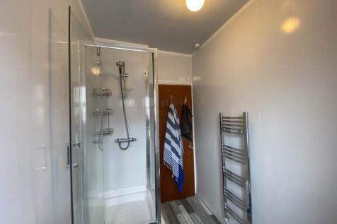 First Floor Shower R