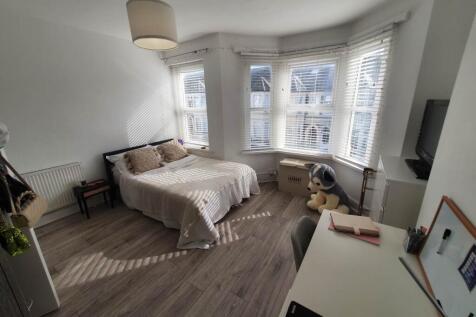 First floor front be