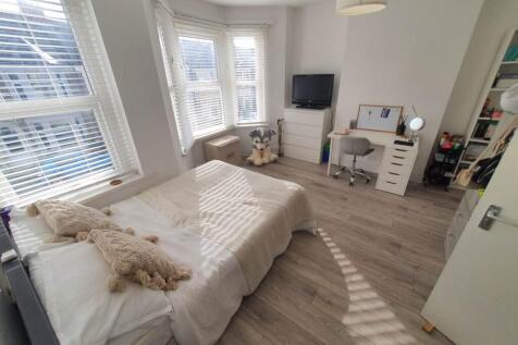 First floor front be