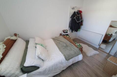 First floor middle b