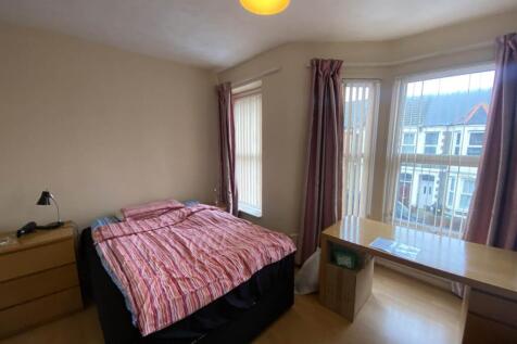 First Floor Front Be