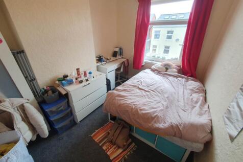 First Floor Fron Bed