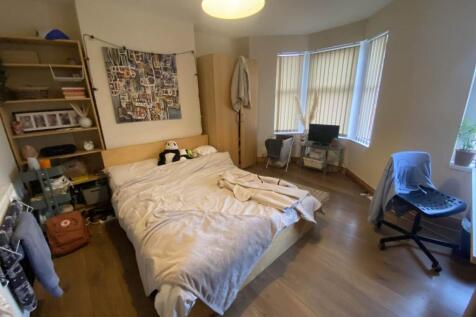 First Floor Front Be