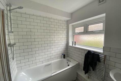 Ground Floor Bathroo