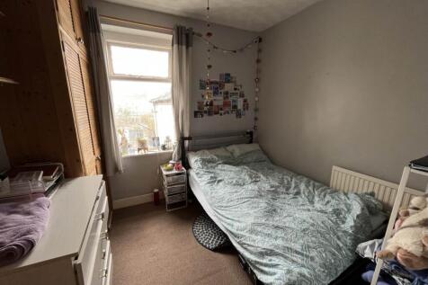 First Floor Rear Bed