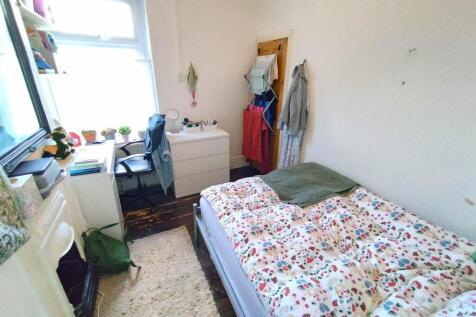 First floor middle b