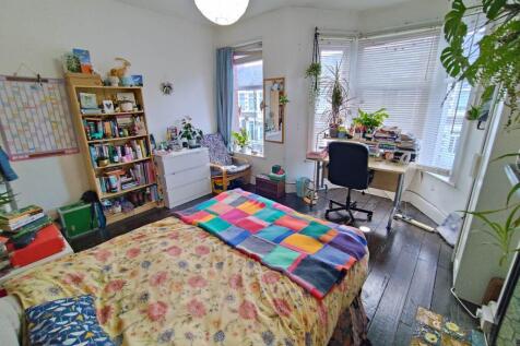 First floor front be