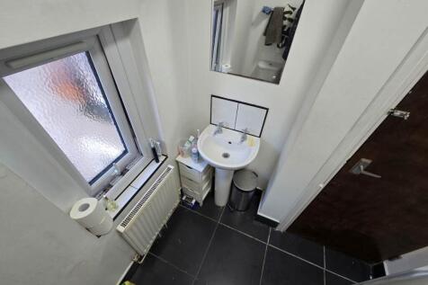 First floor shower r