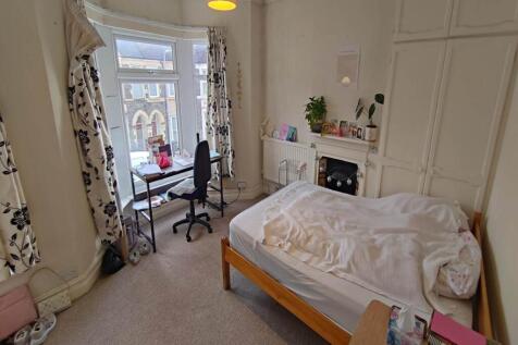 First floor front be