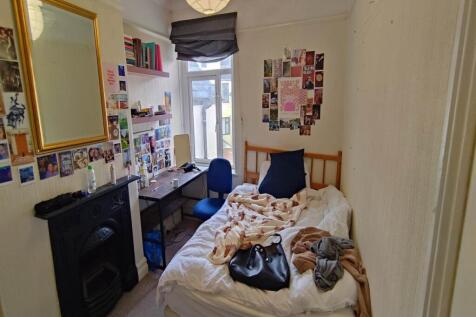 First floor middle b