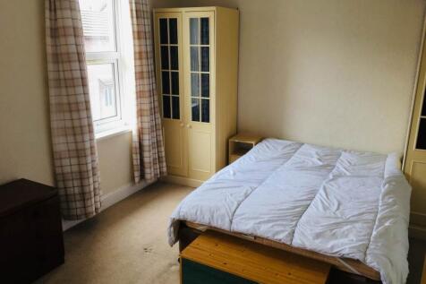 First Floor Front Be