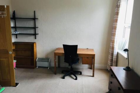 First Floor Front Be