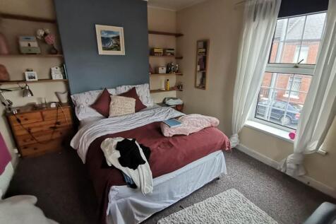 First Floor Front Be