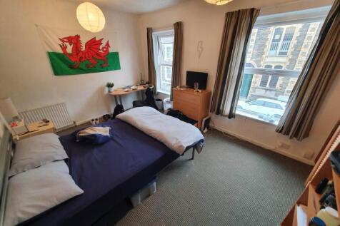 First floor front be