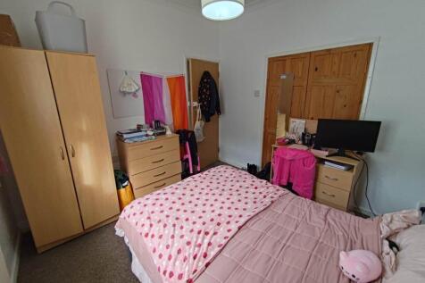 Ground floor front b