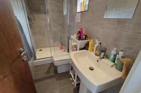 Right ground floor b