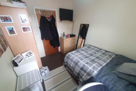 First Floor Front Be