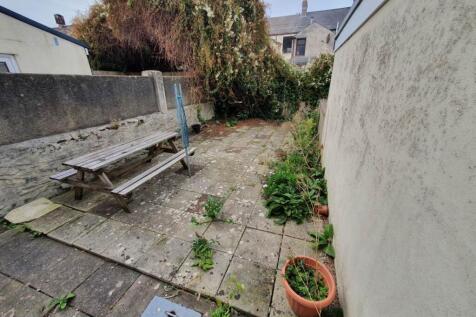 Rear garden (1)