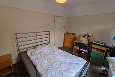 First floor front be