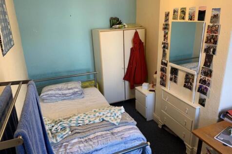 Bedroom 2 - First Fl