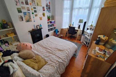 Ground floor front b