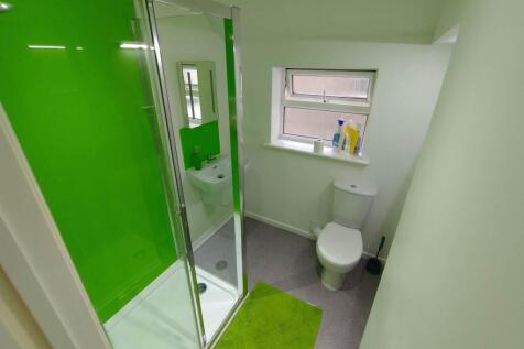 First floor shower r