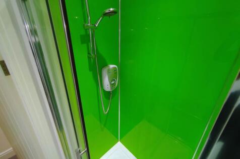 First floor shower r