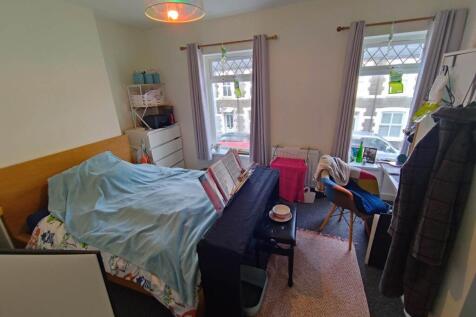 First floor front be