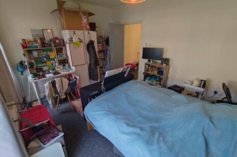 First floor front be