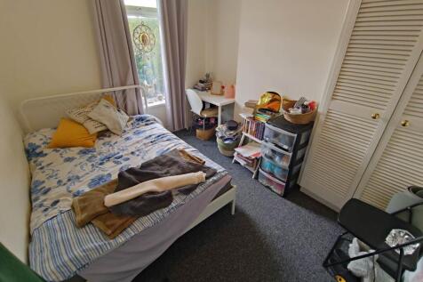 First floor middle b