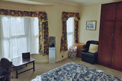 First floor front be