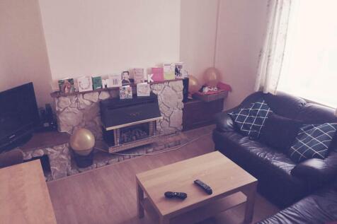 Living Room (2)