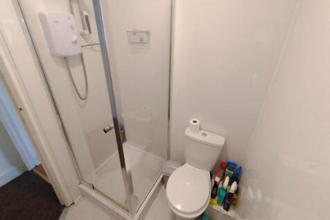 First floor shower r