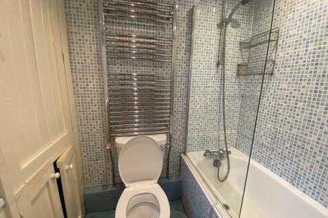 Ground Floor Bathroo