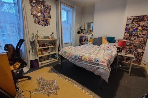 First Floor Front Be