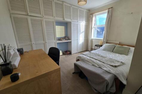 First floor middle b