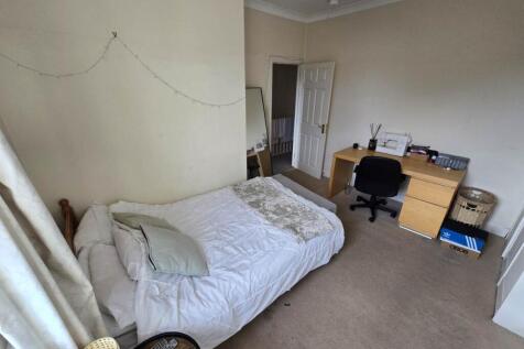 First floor middle b