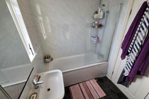 First floor rear bat