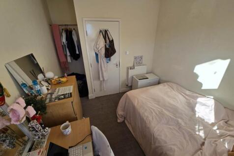 First floor front ri