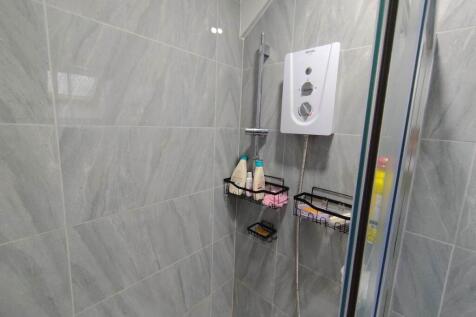 Ensuite (3)