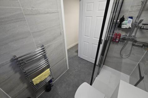 Ground floor shower 