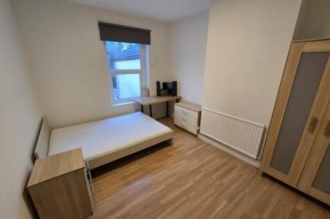 First floor middle b